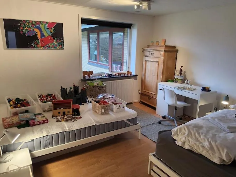 Family Friendly Apt B, 900M To Lego House, Parking, Legoland, Lalandia Billund